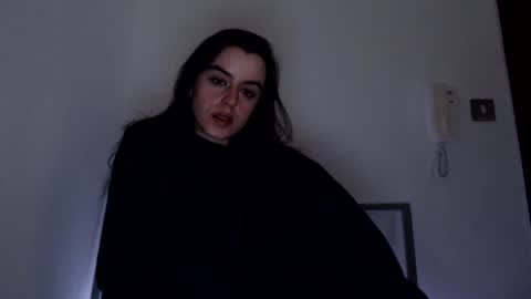 luana online show from 12/28/24, 10:23