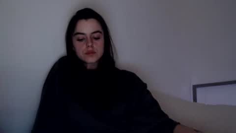 luana online show from 01/06/25, 01:20