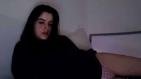 luana online show from 02/05/25, 01:15