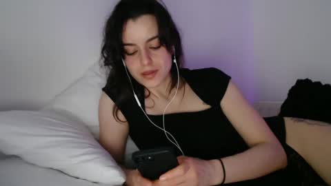 luana online show from 02/23/26, 10:18