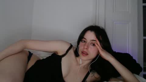 luana online show from 04/13/26, 09:31