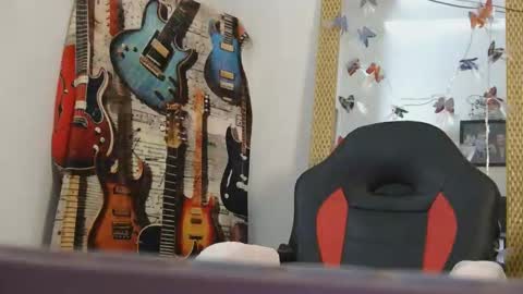 luanna837 online show from 09/20/25, 07:15