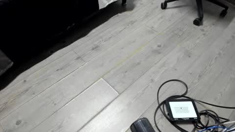 luca_morettii online show from 12/19/25, 12:12