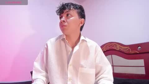 Snapshot of lucaas_king chatting on 02/14/25, 04:04 Lukas online show from 02/14/25, 04:04