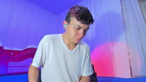 Snapshot of lucaas_king chatting on 10/30/25, 08:53 Lukas online show from 10/30/25, 08:53