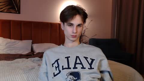 lucacharm online show from 02/09/25, 12:06