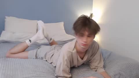 lucacharm online show from 03/04/25, 07:19