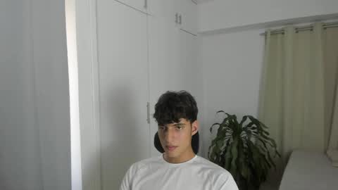 lucacosta19 online show from 05/07/26, 09:42