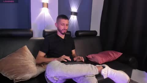 Snapshot of lucas4me chatting on 02/05/26, 04:50 Lucas online show from 02/05/26, 04:50