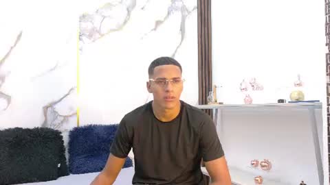 lucas837481 online show from 07/03/26, 12:17