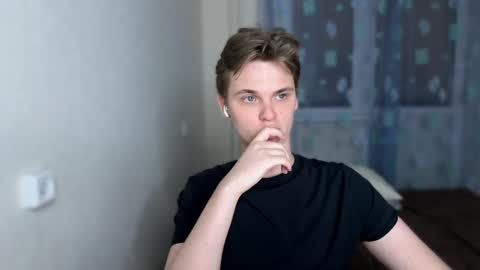 Lucas Gill online show from 12/10/24, 12:27