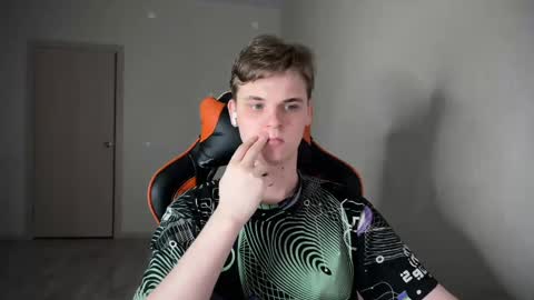 Lucas Gill online show from 01/16/25, 06:48