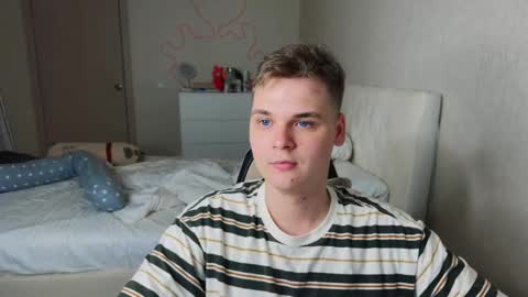 Lucas Gill online show from 11/21/25, 03:38