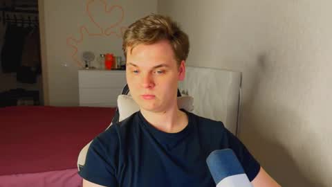 Lucas Gill online show from 03/18/26, 01:53