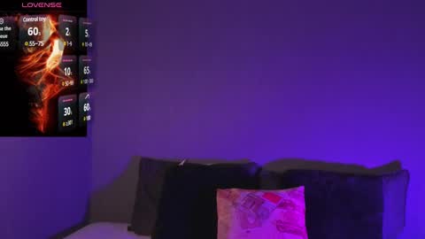   online show from 02/11/25, 05:18