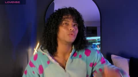   online show from 04/08/26, 01:11