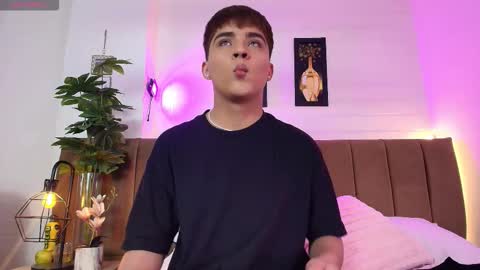 Snapshot of lucas_lovee chatting on 02/19/26, 02:51 Lucas lovee online show from 02/19/26, 02:51