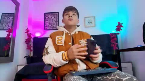 Snapshot of lucas_lovee chatting on 02/26/26, 03:38 Lucas lovee online show from 02/26/26, 03:38