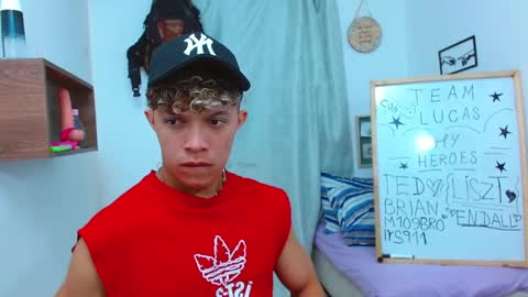 Lucas Luxx online show from 10/21/25, 04:51