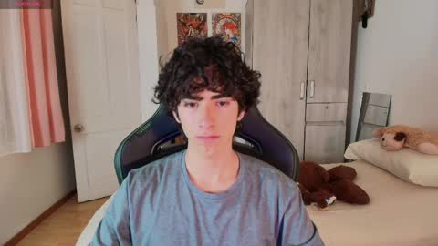 lucas_xo online show from 04/02/26, 10:51