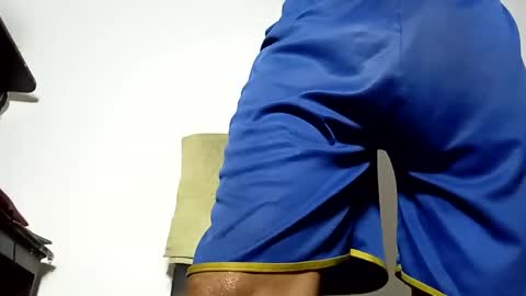 Snapshot of lucascastrohot chatting on 03/01/25, 02:26 Daniel online show from 03/01/25, 02:26