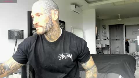 Snapshot of lucasexclusive chatting on 12/22/24, 05:12 lucasexclusive online show from 12/22/24, 05:12