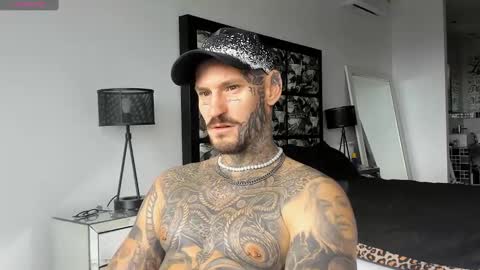 Snapshot of lucasexclusive chatting on 01/07/25, 03:35 lucasexclusive online show from 01/07/25, 03:35