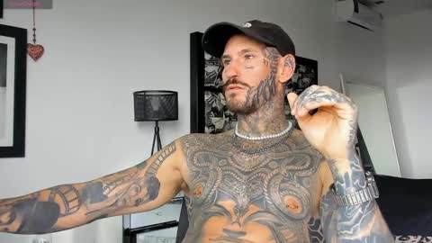 Snapshot of lucasexclusive chatting on 01/09/25, 07:42 lucasexclusive online show from 01/09/25, 07:42