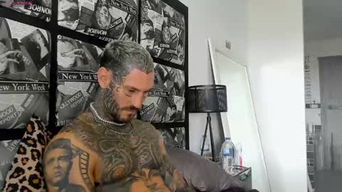 Snapshot of lucasexclusive chatting on 02/28/25, 03:48 lucasexclusive online show from 02/28/25, 03:48