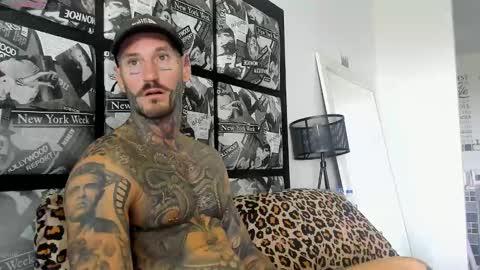 Snapshot of lucasexclusive chatting on 03/04/25, 04:27 lucasexclusive online show from 03/04/25, 04:27