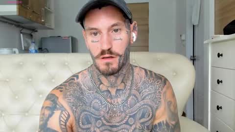 Snapshot of lucasexclusive chatting on 09/13/25, 04:56 lucasexclusive online show from 09/13/25, 04:56