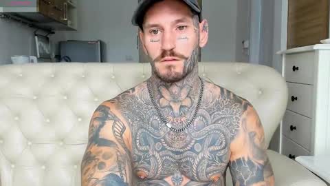 Snapshot of lucasexclusive chatting on 09/14/25, 04:11 lucasexclusive online show from 09/14/25, 04:11