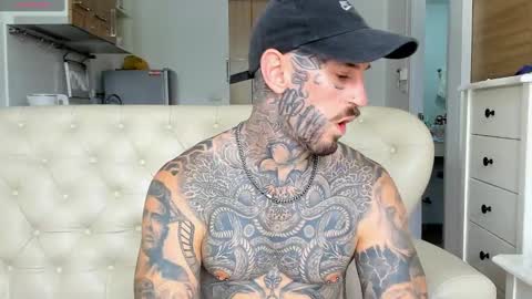 lucasexclusive online show from 09/17/25, 04:47