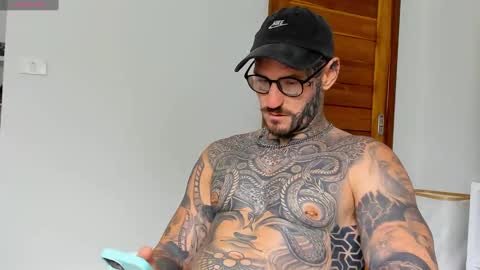 Snapshot of lucasexclusive chatting on 09/27/25, 06:07 lucasexclusive online show from 09/27/25, 06:07