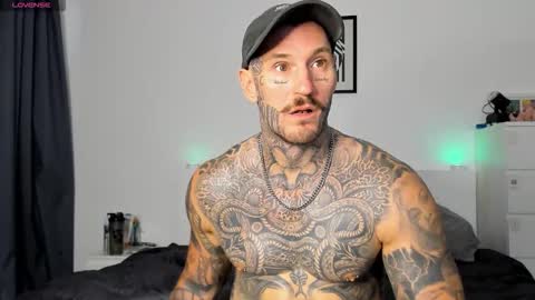 Snapshot of lucasexclusive chatting on 11/01/25, 07:21 lucasexclusive online show from 11/01/25, 07:21