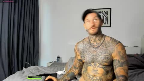 Snapshot of lucasexclusive chatting on 11/14/25, 07:40 lucasexclusive online show from 11/14/25, 07:40