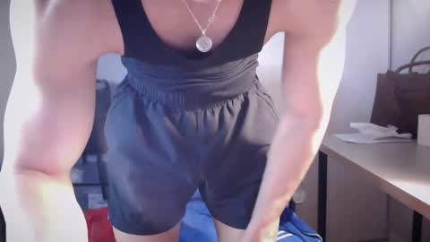 LucasKodak online show from 04/08/26, 06:13