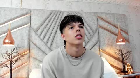 Snapshot of lucasopry chatting on 04/13/26, 12:43 Lucasopry online show from 04/13/26, 12:43