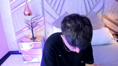 Snapshot of lucasopry chatting on 04/15/26, 01:40 Lucasopry online show from 04/15/26, 01:40