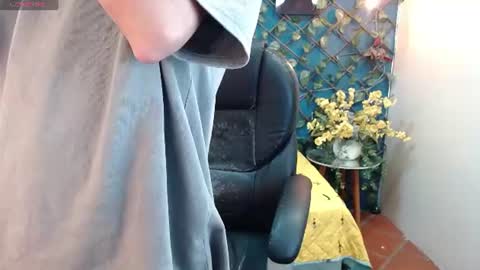 LucassSmith11 online show from 06/18/26, 08:57