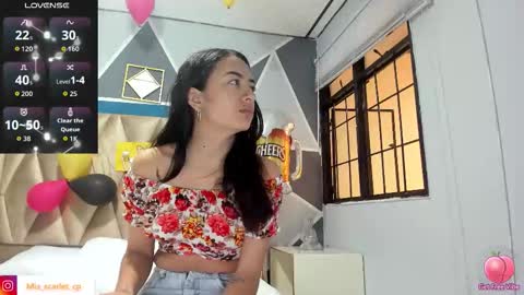 MIA HOT online show from 10/04/25, 12:14