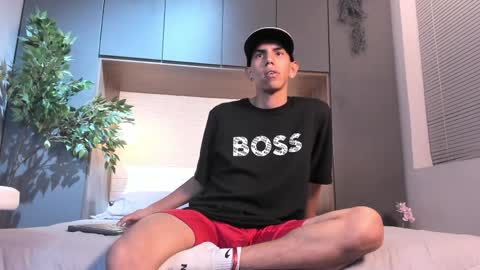 Lucca Moreti online show from 04/02/26, 03:26