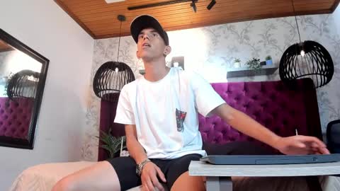 Lucca Moreti online show from 04/07/26, 03:29