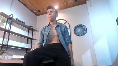 Lucca Moreti online show from 04/08/26, 03:39