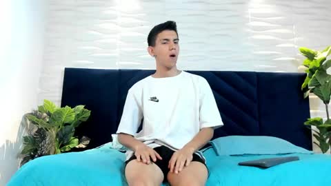 Lucca Moreti online show from 04/14/26, 03:45