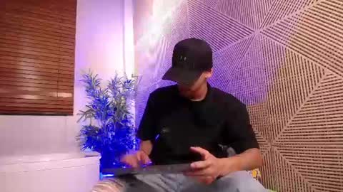 Lucca Moreti online show from 07/07/26, 06:47