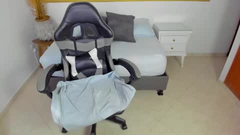 L U C C I A online show from 09/29/25, 11:26