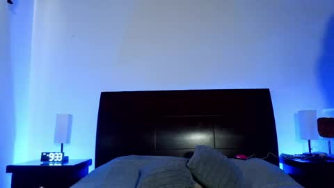 Luccy online show from 04/13/26, 02:33