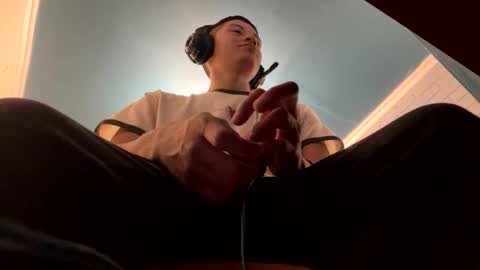 Snapshot of luchosaando chatting on 12/14/24, 01:17 Felipe online show from 12/14/24, 01:17