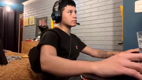 Snapshot of luchosaando chatting on 01/08/25, 02:46 Felipe online show from 01/08/25, 02:46